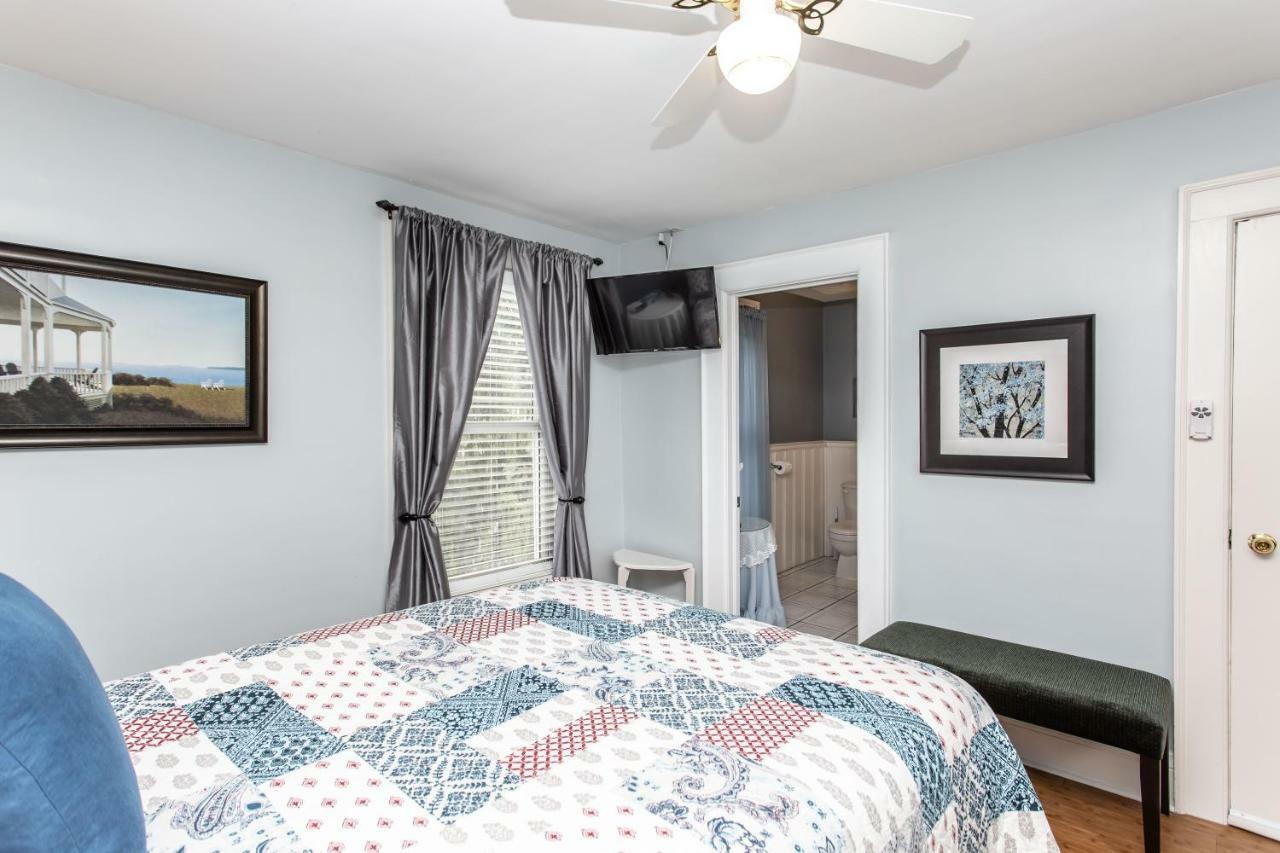 Ambiance By The Falls Bed & Breakfast